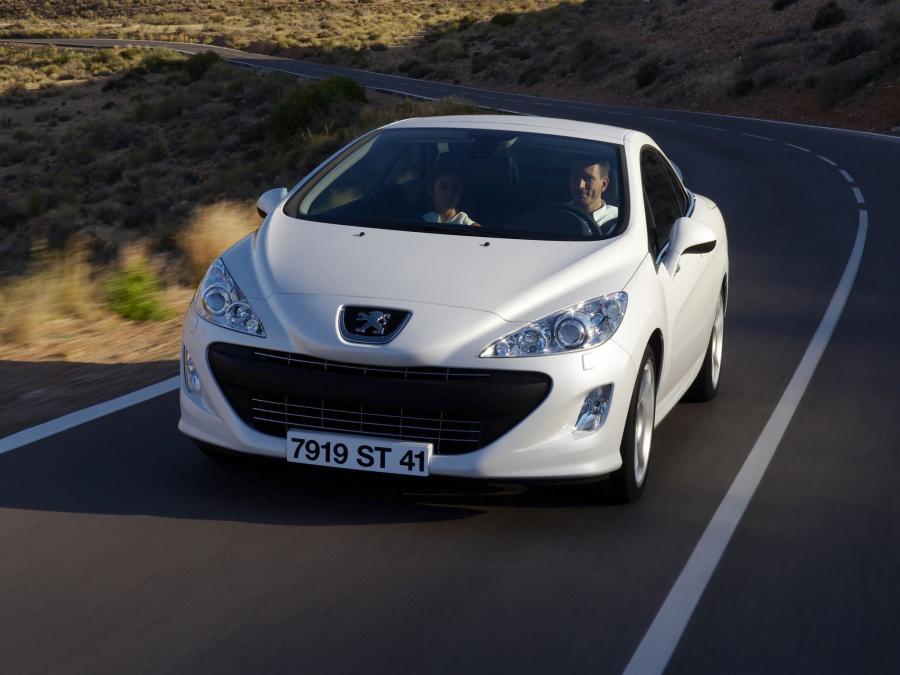  Peugeot 308 CC 2008 года  (фото 16 из 30)